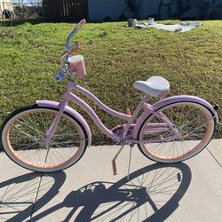 Pink Huffy Women’s Cruiser Bicycle