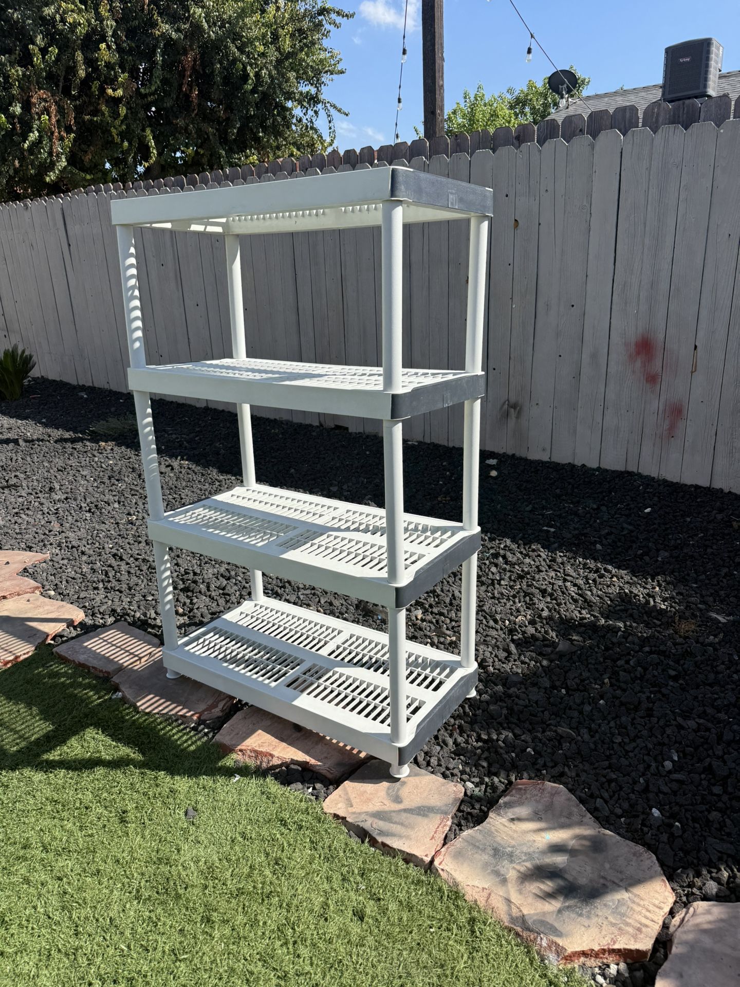PLASTIC SHELF STORAGE