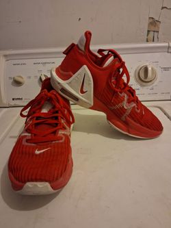Men's Nike LeBron Witness University Basketball Shoe Size 11 Good Condition