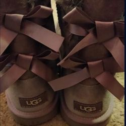 ugg big kid size 6 