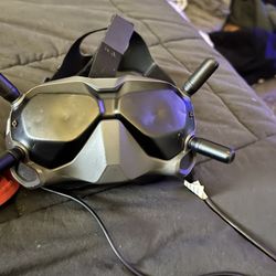 DJI V2 Goggles With Battery And Controller 