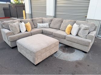 Sectional couch
