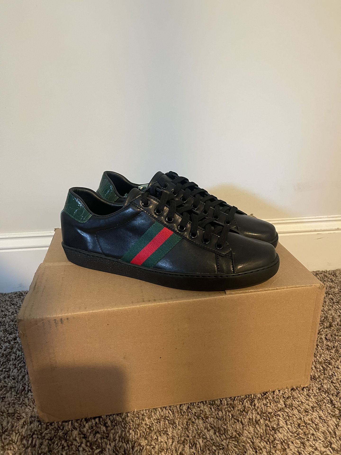 Men’s Gucci Shoes Size 11.