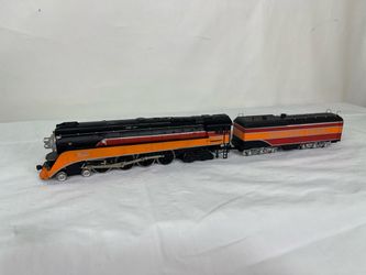 Vintage Bachmann HO Scale Southern Pacific GS-4 "Daylight" Locomotive