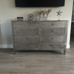 Restoration Hardware Bedroom Set 