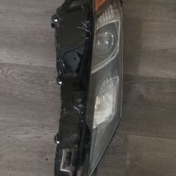 2022 Camry Passenger Headlight