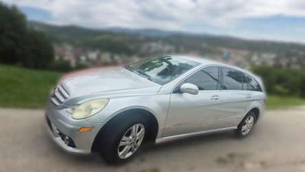 Mercedes-Benz r (contact info removed)