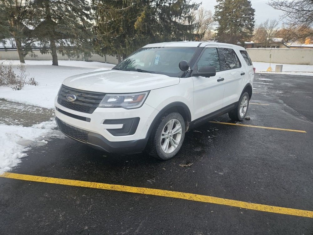 2016 Ford Explorer