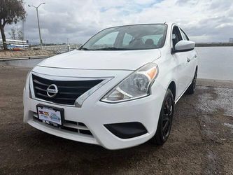 2017 Nissan Versa