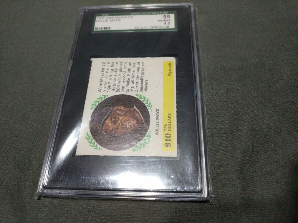 1968 American Oil Willie Mays SGC 5.5
