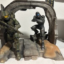 Halo 5 Guardians Limited Collector's Edition Master Chief & Spartan Locke Statue