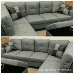 Brand New Gray Denim Linen Sectional With Storage Ottoman & 2 Decorative Pillows