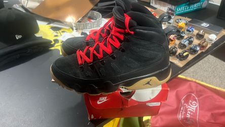 Jordan’s men’s size 10.5