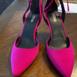 Size 6.5 Strappy Pink Heels New In Box