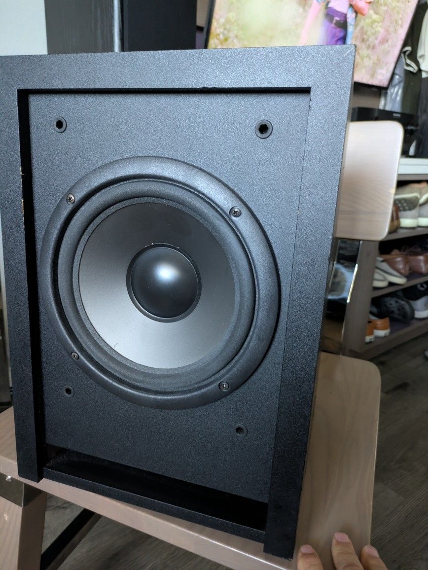 Polk Audio RM6750 Sub 110V Powered Subwoofer( Tested)