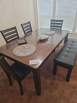 Dining set