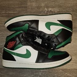 Green Toe Jordan 1s 