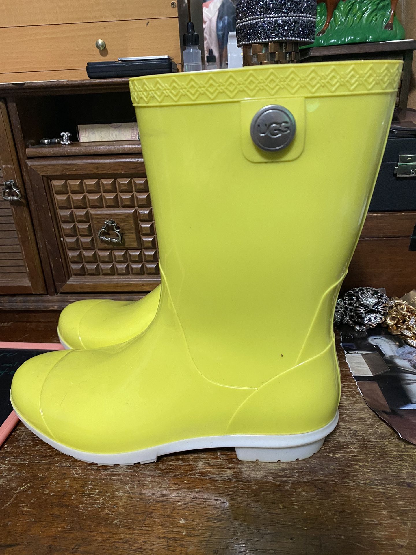 Igh Rain Boots