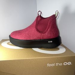 New Oofos Women’s Size 9 Oomega Londoner Recovery Boot Pink/Black  $215 MSRP