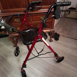 Foldable lightweight walker