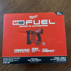 Milwaukee M18 FUEL 18-Volt Lithium-Ion Brushless Cordless 18-Gauge 1/4 in. Narrow Crown Stapler (Tool-Only)