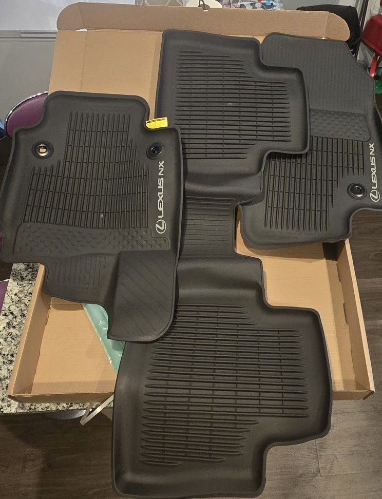 Weather Floor Liners, Floor Mat