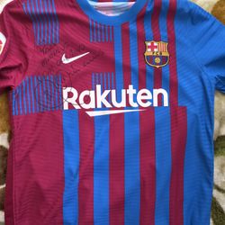 Signed Dani Alves Barcelona shirt 