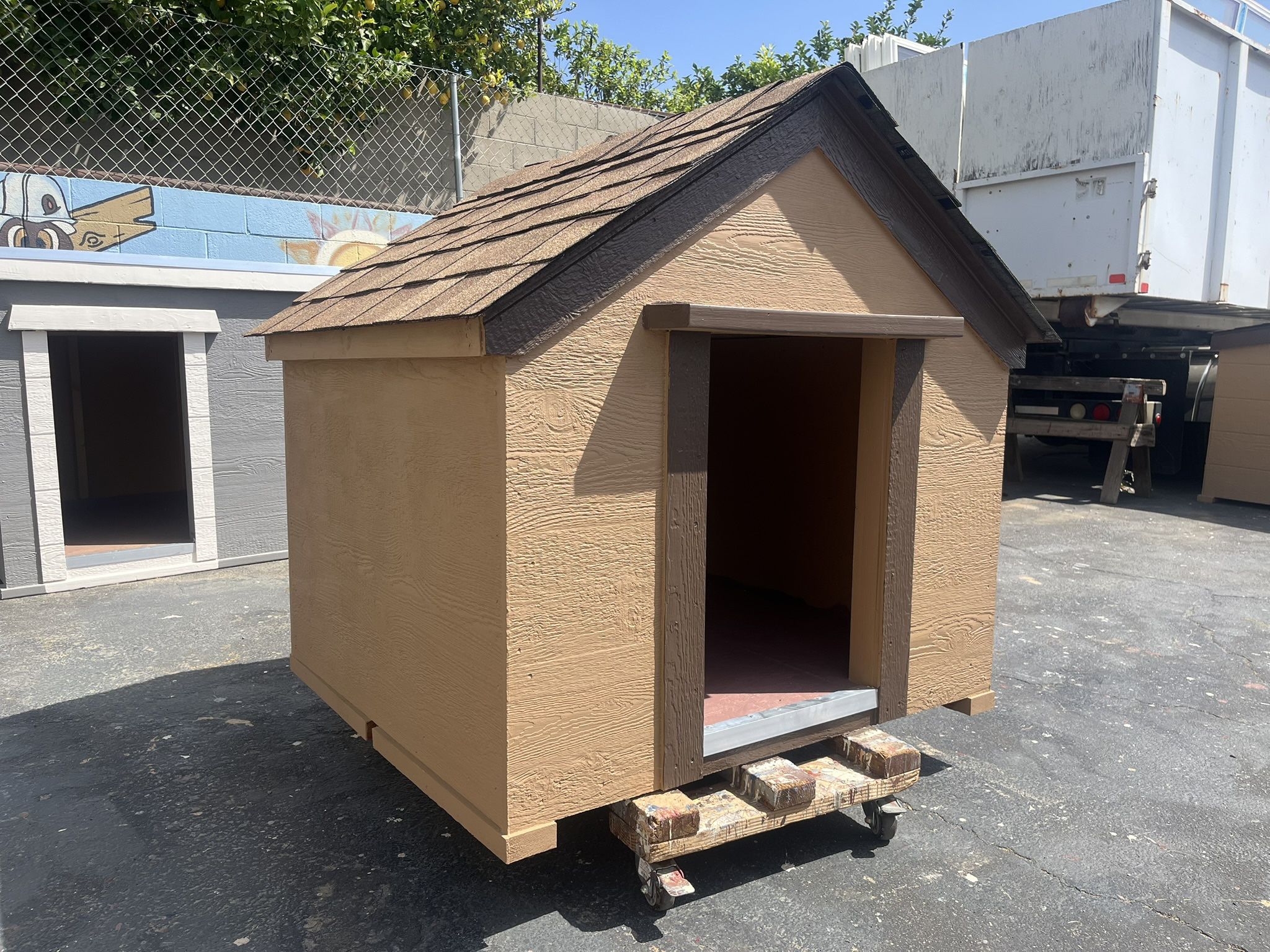 Dog House With Delivery
