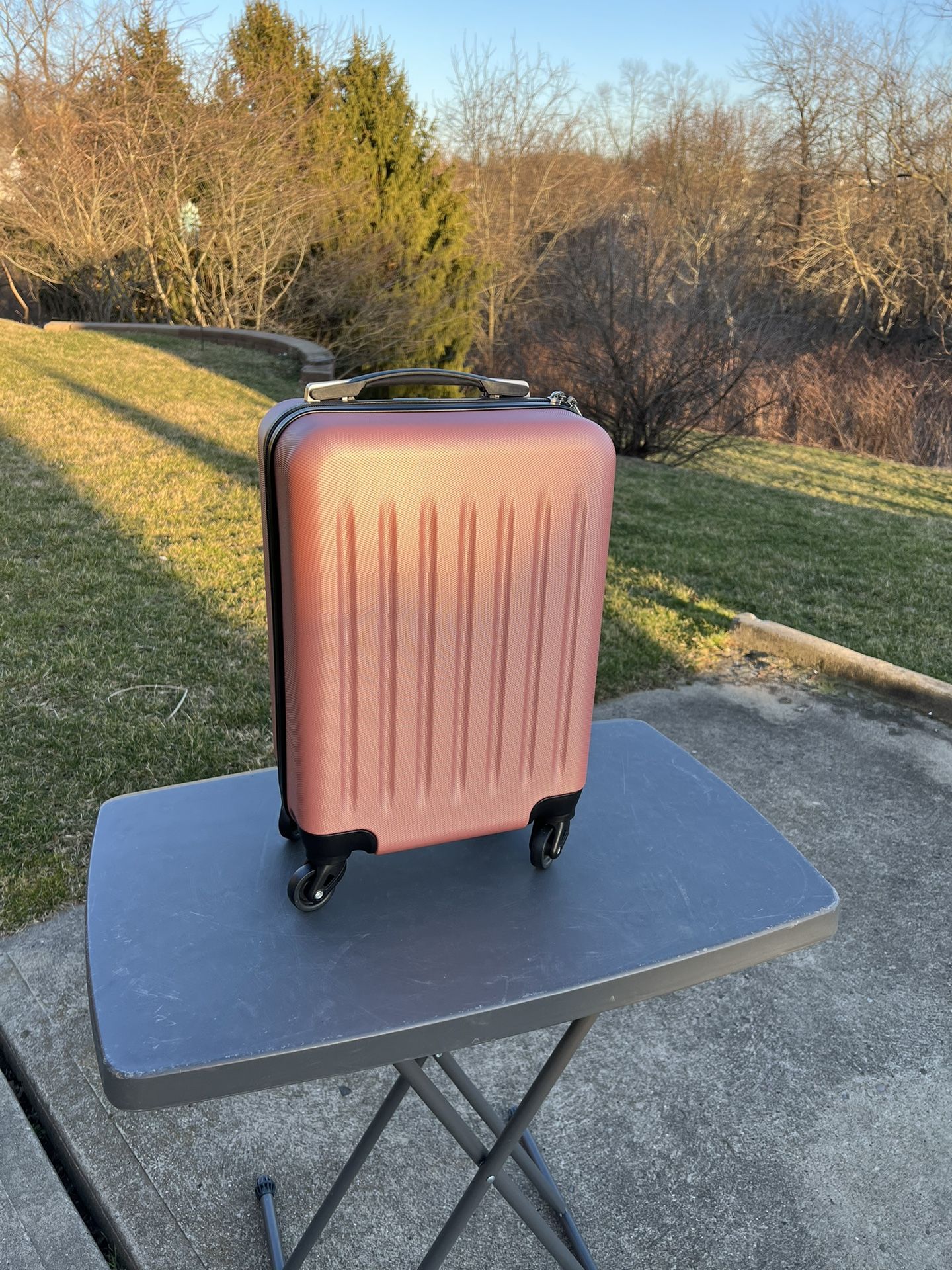 Kono 19” Carry-On.