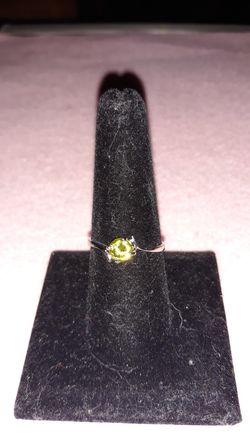 Ladies 6x6 Period ring