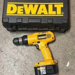 14.4 V Dewalt Drill