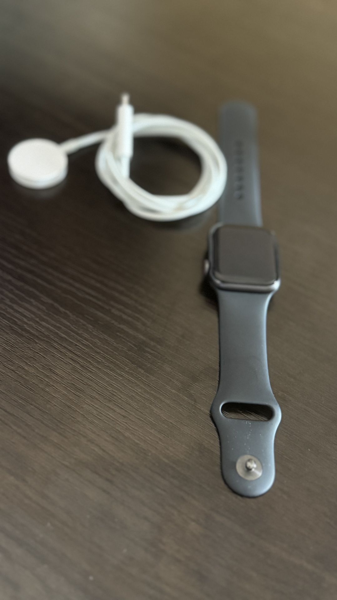 Apple Watch SE (2nd Gen) (GPS + Cellular, 40mm) - Midnight Aluminum Case with Midnight Sport Band, S/M