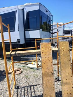 Rolling Folding Scaffolding