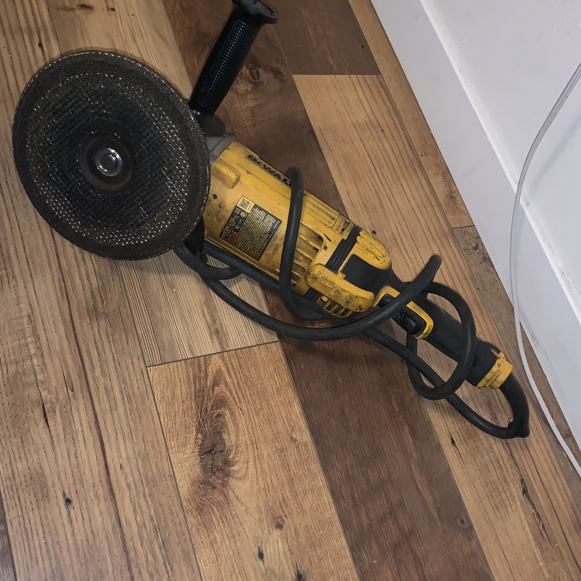 9 Inch Dewalt Grinder