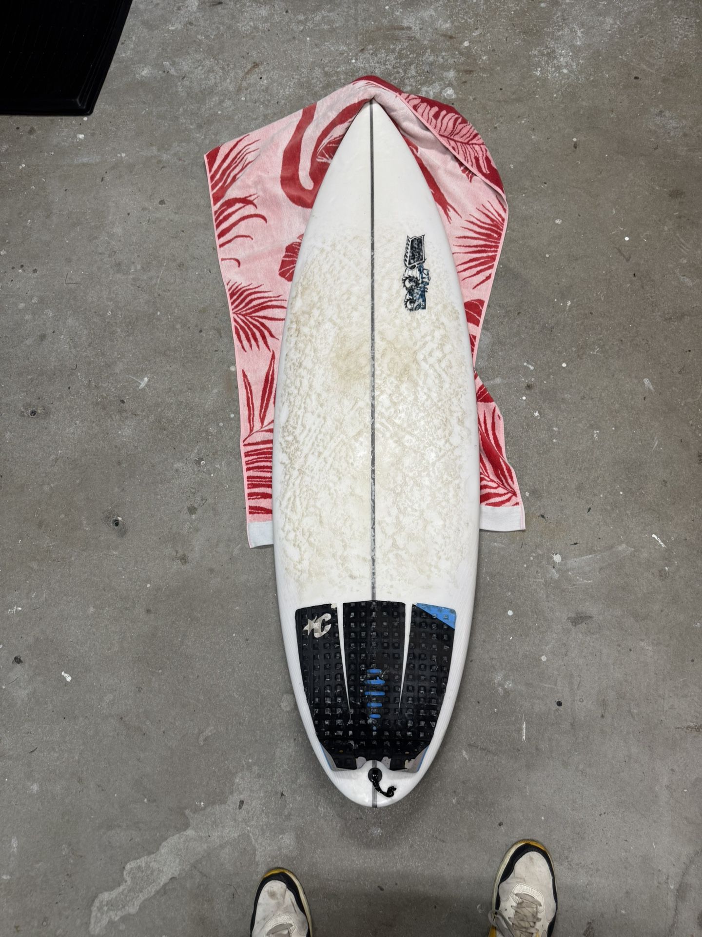JS Monsta 5’7 Surfboard 
