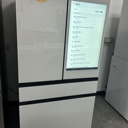 SAMSUNG FRENCH DOOR REFRIGERATOR!!! FAMILY HUB!!! BESPOKE!! Glass White Color!!! BRAND NEW OPEN BOX!!!!