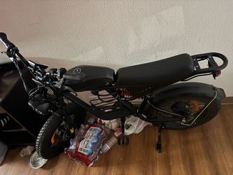 Fat Tire Electric Moped-Style E-Bike