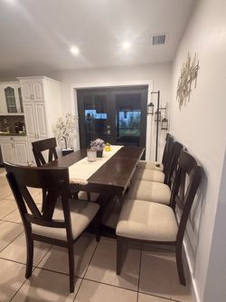 Extendable Dark Wood Dining Table Set with 6 Chairs