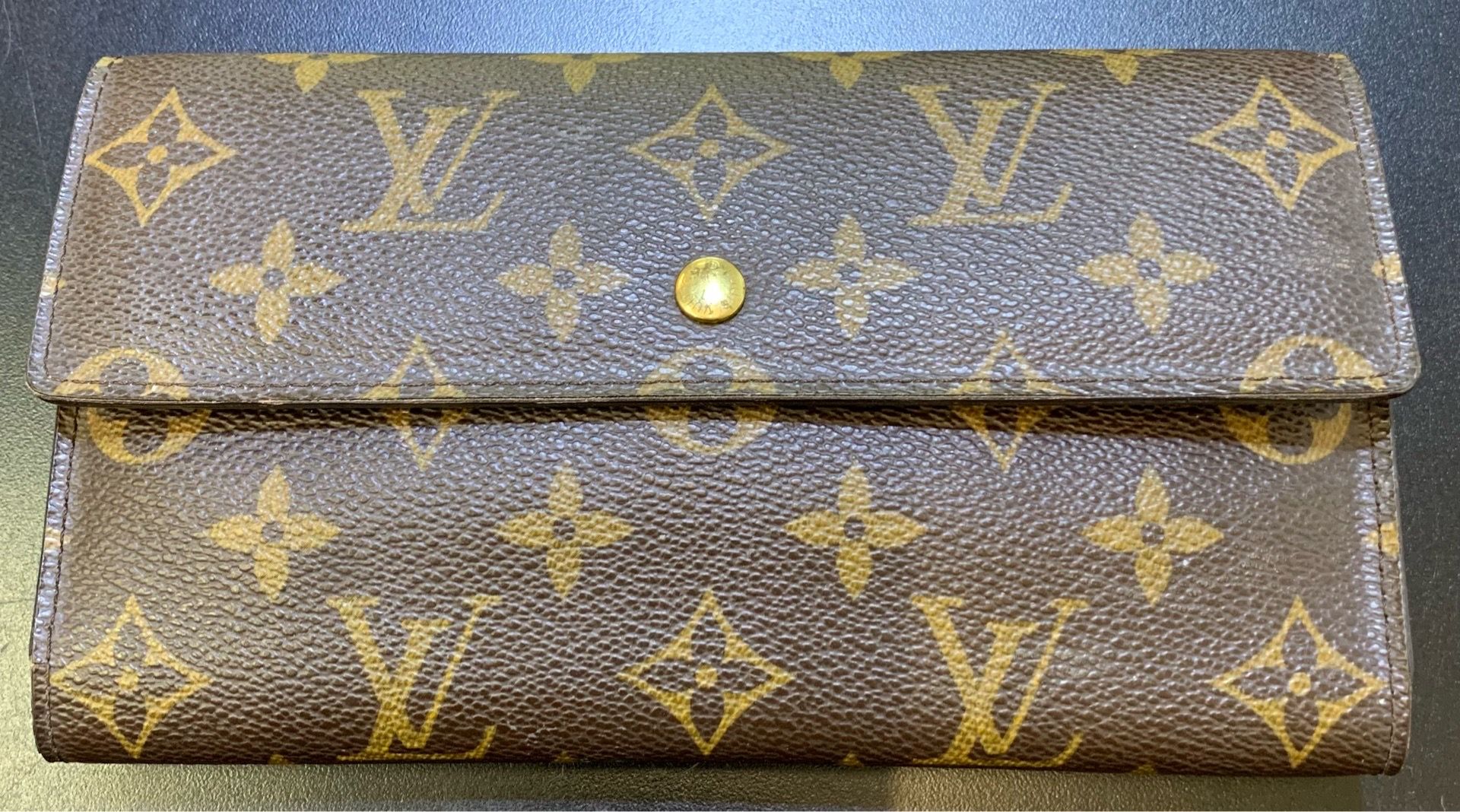 Louis Vuitton Large Folding Wallet, Unisex