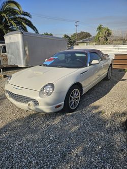 2004 Ford Thunderbird