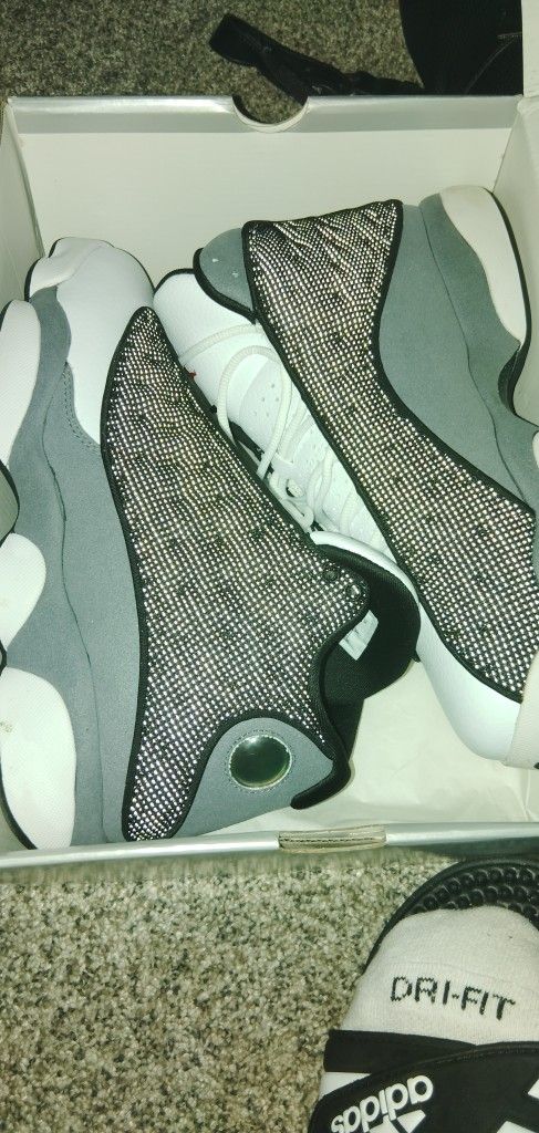 Retro Jordans 13s Black Flints