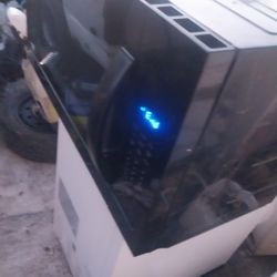 Brand New Microwave Sangsum Missing The Glass Plate Since It Fell And Broke  Into Pieces While Unboxing