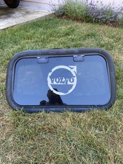 Volvo Vnl Upper Sleeper Window