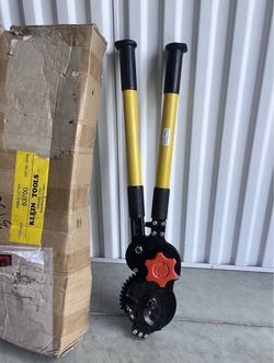 KLEIN TOOLS 63700 HEAVY DUTY RATCHETING CABLE CUTTER, CUTS STEEL & ACSR New Open with minor cosmetic blemishes such as light scratches and scuff marks