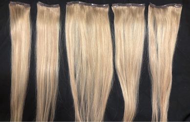Hair extensions clip in