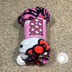 Hello Kitty Soft Throw 
