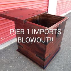 PIER 1 IMPORTS RIDGEWAY TRUNK  END TABLE/NITE STAND WITH  A STEALTHY STORAGE COMPARTMENT.  EXCELLENT CONDITION! WITH  FANTASTIC PRICE! 