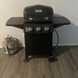 Propane Grill  w/full tank 