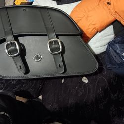Brand New Viking Saddle Bags With Hardware