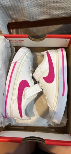 Kids Nike size 8c